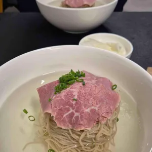 우주옥 대표 사진