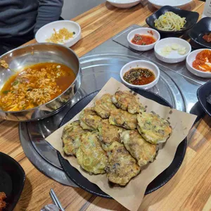 기와집굴찜백숙 사진 1