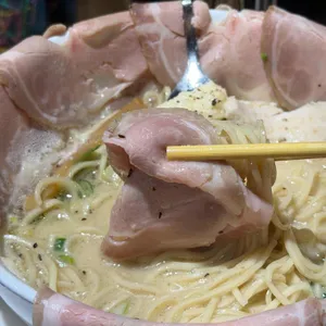 멘지 대표 사진