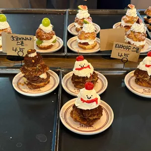 밀리언하우스 사진