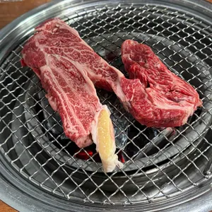 본가한우정육식당 대표 사진