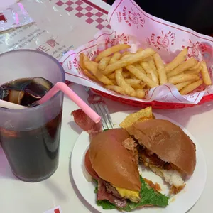 삐삣버거 대표 사진