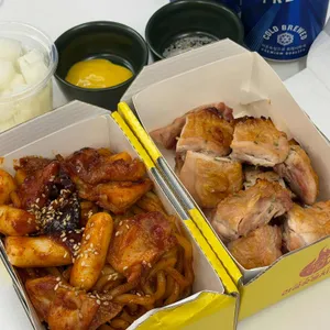 리굼숯불치킨 대표 사진