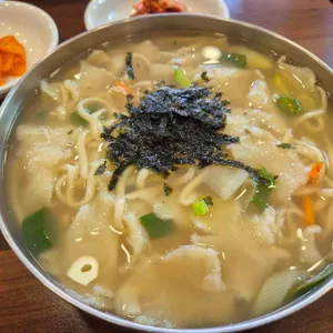 공릉동원조멸치국수 사진