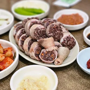 잔치마을 사진 1