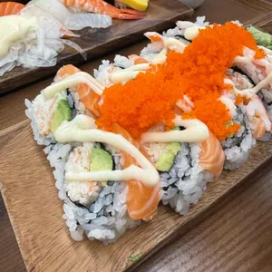 포케품은초밥 사진