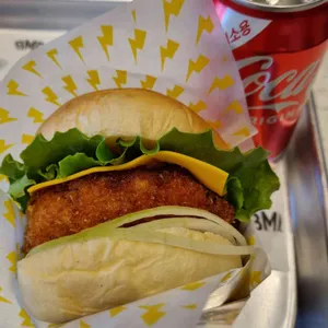 블랙마스터버거 롯데백화점 사진