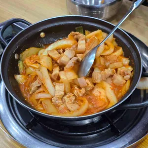 돼지집 대표 사진