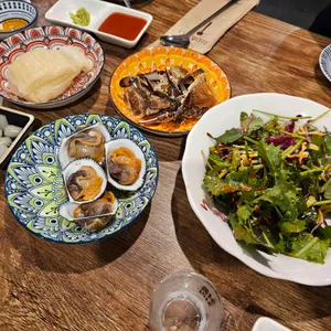 더 씨 대표 사진