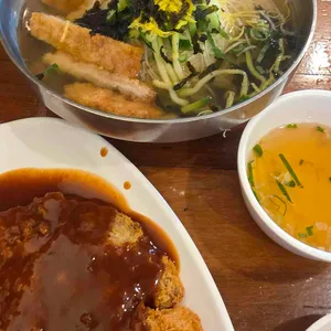 돈까스잔치 사진 1