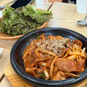 두부랑 흑돼지 사진