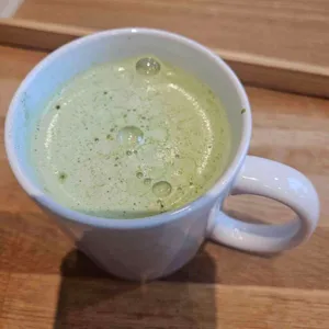 로스티드바이 대표 사진