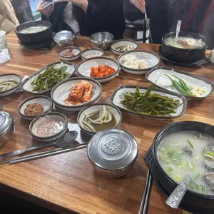 양산돼지국밥 사진