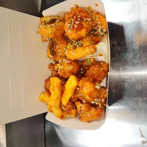 교동닭강정&새우강정 대표 사진