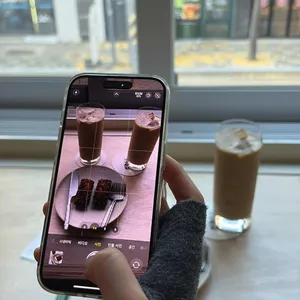 라이크라이프 로스터리 사진