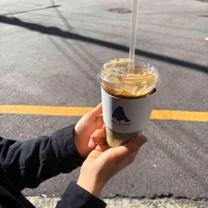 블루샥 대표 사진