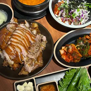 더맛있는족발보쌈 대표 사진