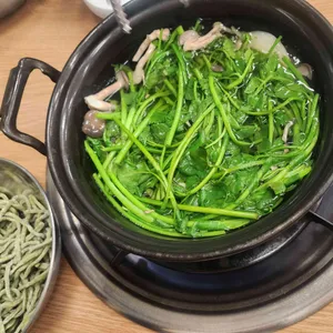 청록미나리식당 사진 1