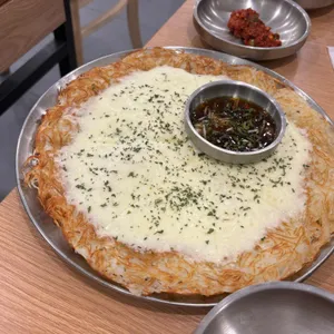 효담칼국수 닭한마리 사진