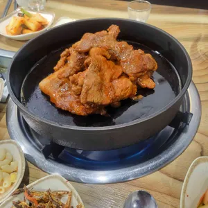 밥과 돼지바베Q 사진