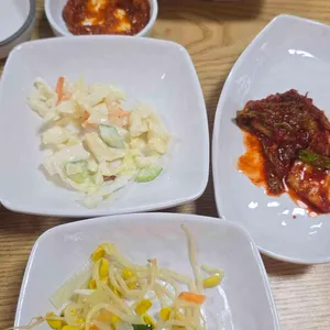 미담칼국수보쌈 사진