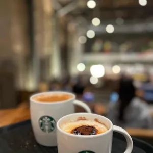 스타벅스 사진 2