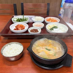 장수24시돼지국밥 사진