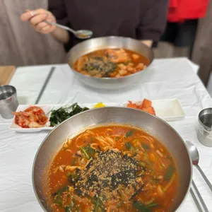 강릉순두부장칼국수 사진 1