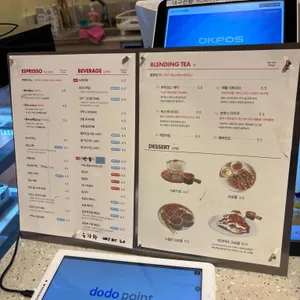 피카커피 인더플레이스 리뷰 사진