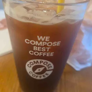 컴포즈커피 사진