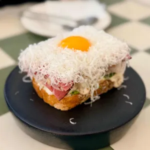 휴고 도산 사진 1