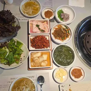 돈보이 사진