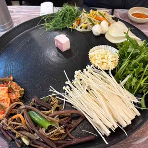 더덕솥뚜껑삼겹살 사진 2