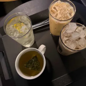 하이테이블 사진 1