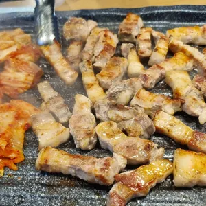 맹그르브삼겹살 사진