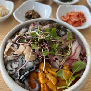 속초 항아리물회 대표 사진