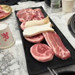 1984정육점 사진 1