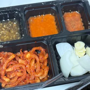 숯불구이아재족발 대표 사진