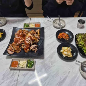 진짜배기족발 대표 사진