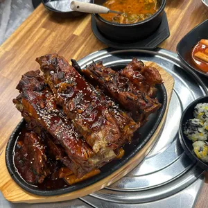 옥천뼈구이 농민뜨끈이 사진 1