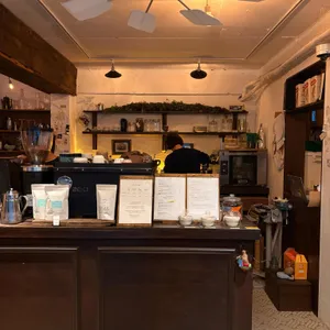 틸로스터스 리뷰 사진