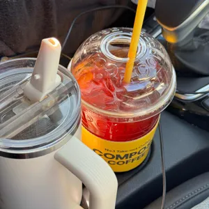 컴포즈커피 사진