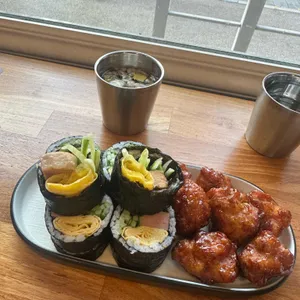 오토김밥 사진 1