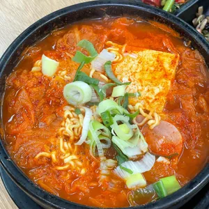 조선호랑이 김치찌개&냉면 사진