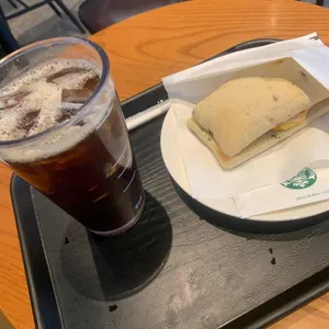 스타벅스 사진 1