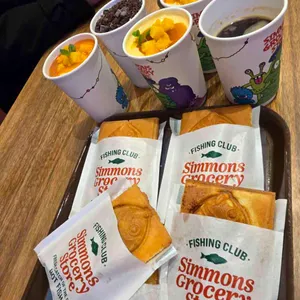 시몬스테라스 사진