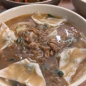 명동교자 사진 1