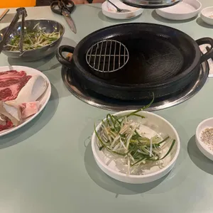 꾸석지돌판한우 대표 사진