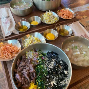 바른집들기름육회비빔&생고기 대표 사진