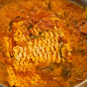 부대찌개대사관 사진